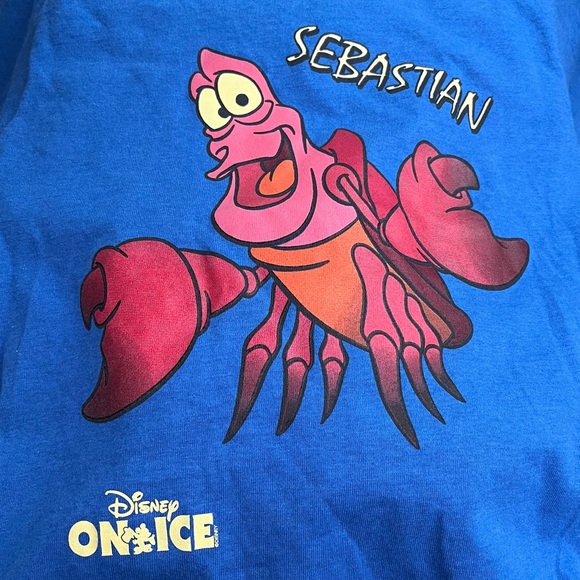 DISNEY ON ICE THE LITTLE MERMAID SEBASTIAN PROMO TEE SHIRT KID’S SZ. 6/8 BLUE - Picture 2 of 6
